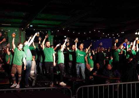 Clubparty Pics & Video